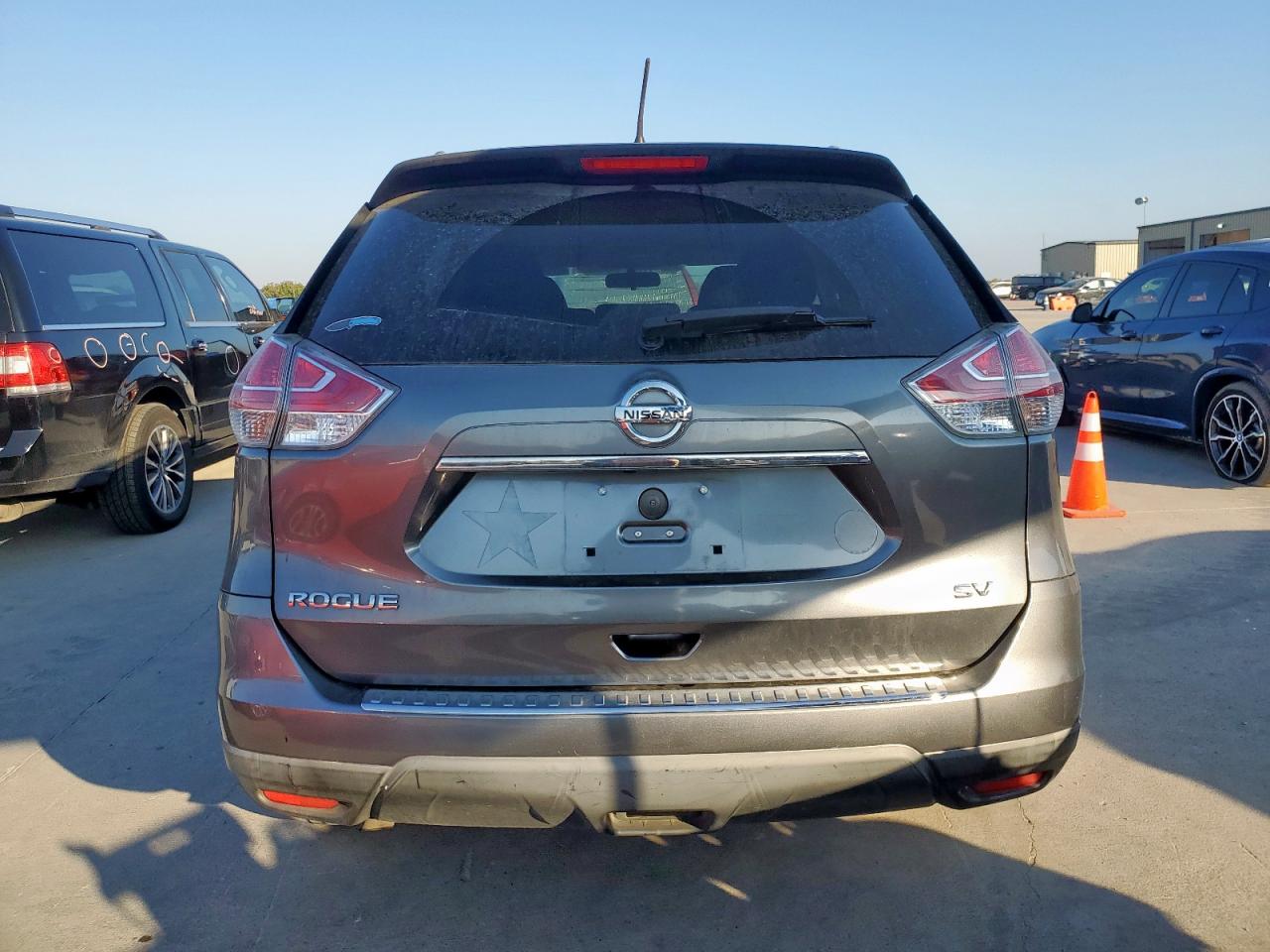 2016 Nissan Rogue S VIN: KNMAT2MTXGP685640 Lot: 85483215