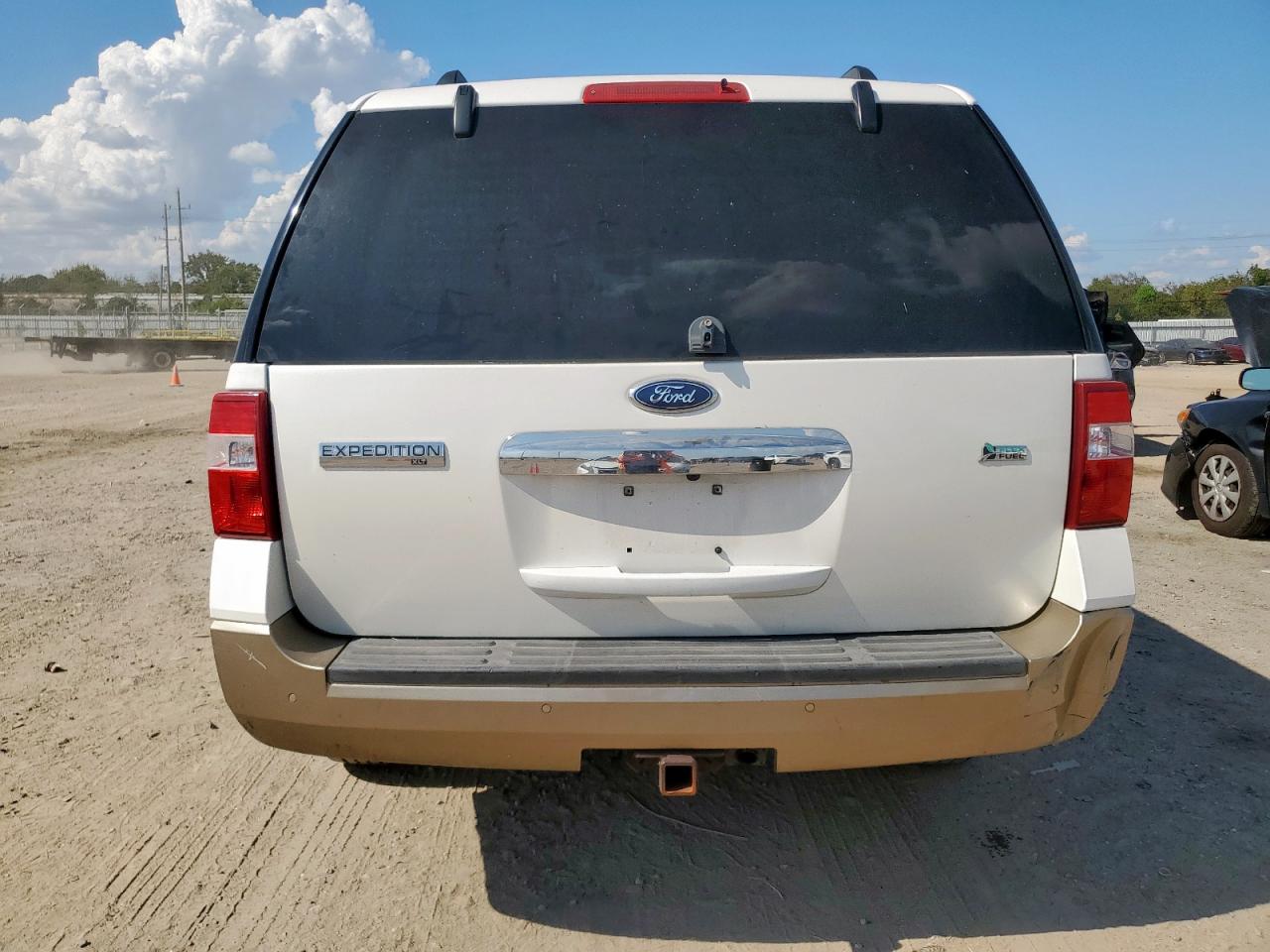 2012 Ford Expedition Xlt VIN: 1FMJU1H55CEF20387 Lot: 85335765