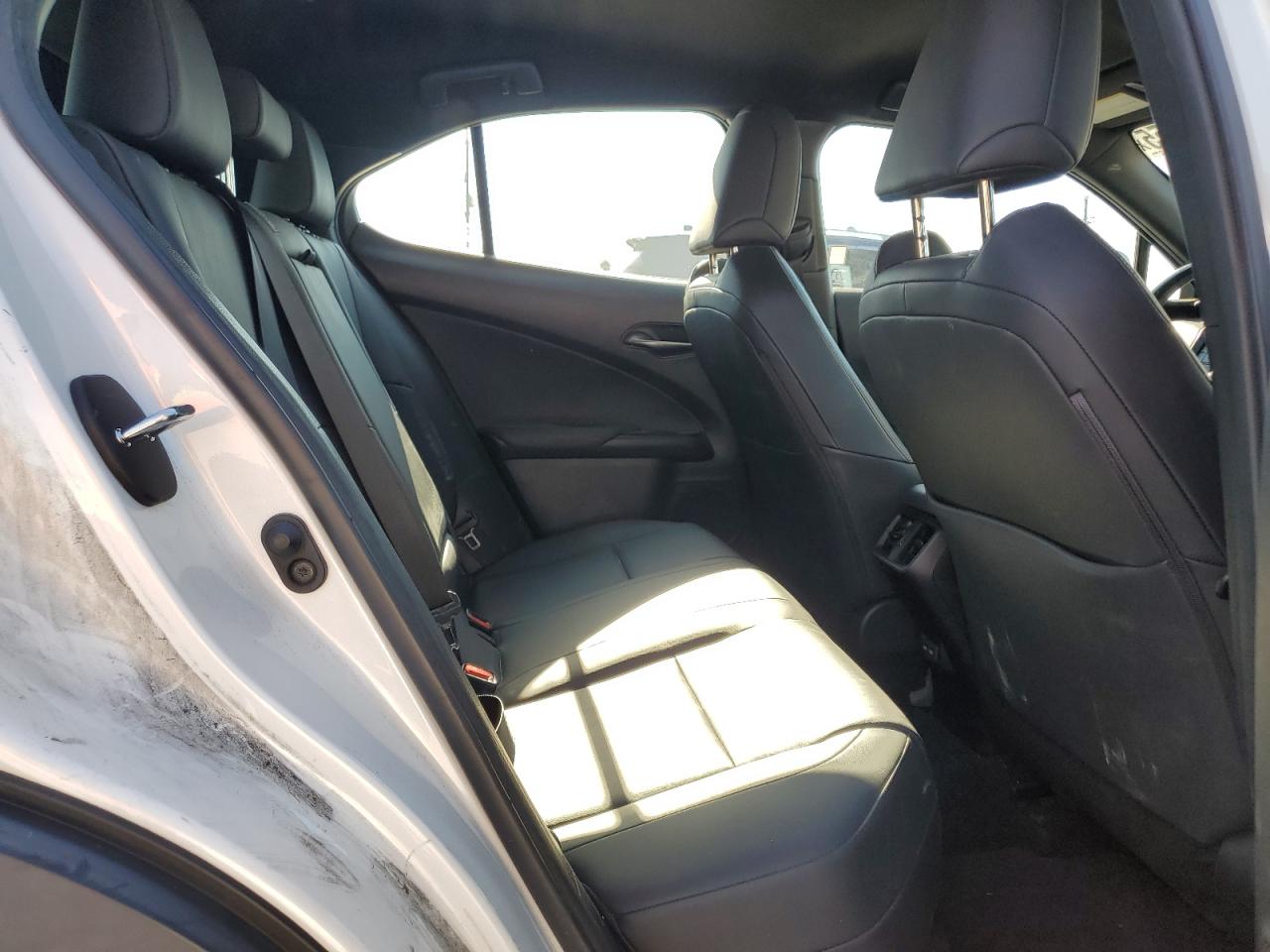 2022 Lexus Ux 200 Base VIN: JTHX3JBH2N2050732 Lot: 87304055