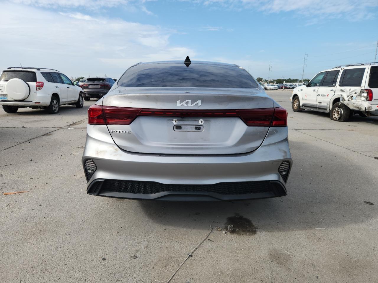 2023 Kia Forte Lx VIN: 3KPF24AD7PE529847 Lot: 82196335