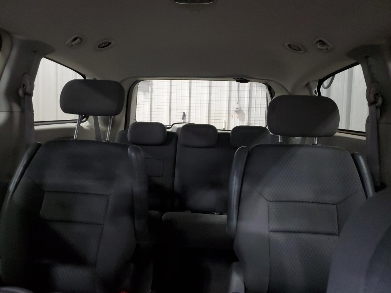 2010 Chrysler Town & Country Lx VIN: 2A4RR4DE0AR393820 Lot: 86833125