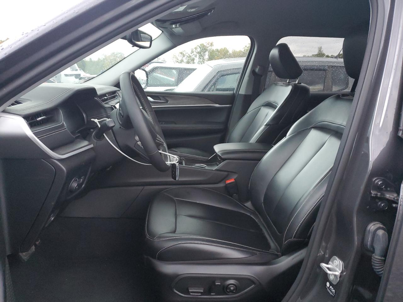 2024 Jeep Grand Cherokee L Limited VIN: 1C4RJKBG7R8931412 Lot: 84738235