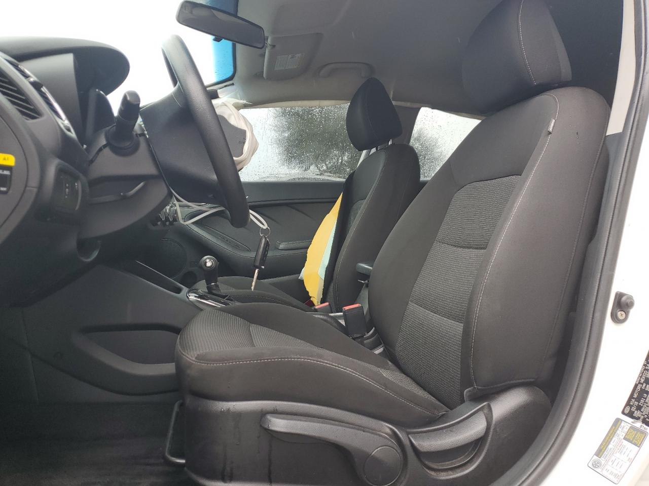 2018 Kia Forte Lx VIN: 3KPFK4A70JE243498 Lot: 82192315