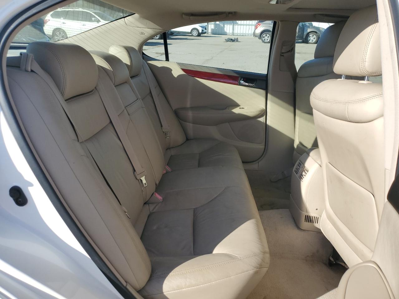 2004 Lexus Es 330 VIN: JTHBA30G445007500 Lot: 82405875