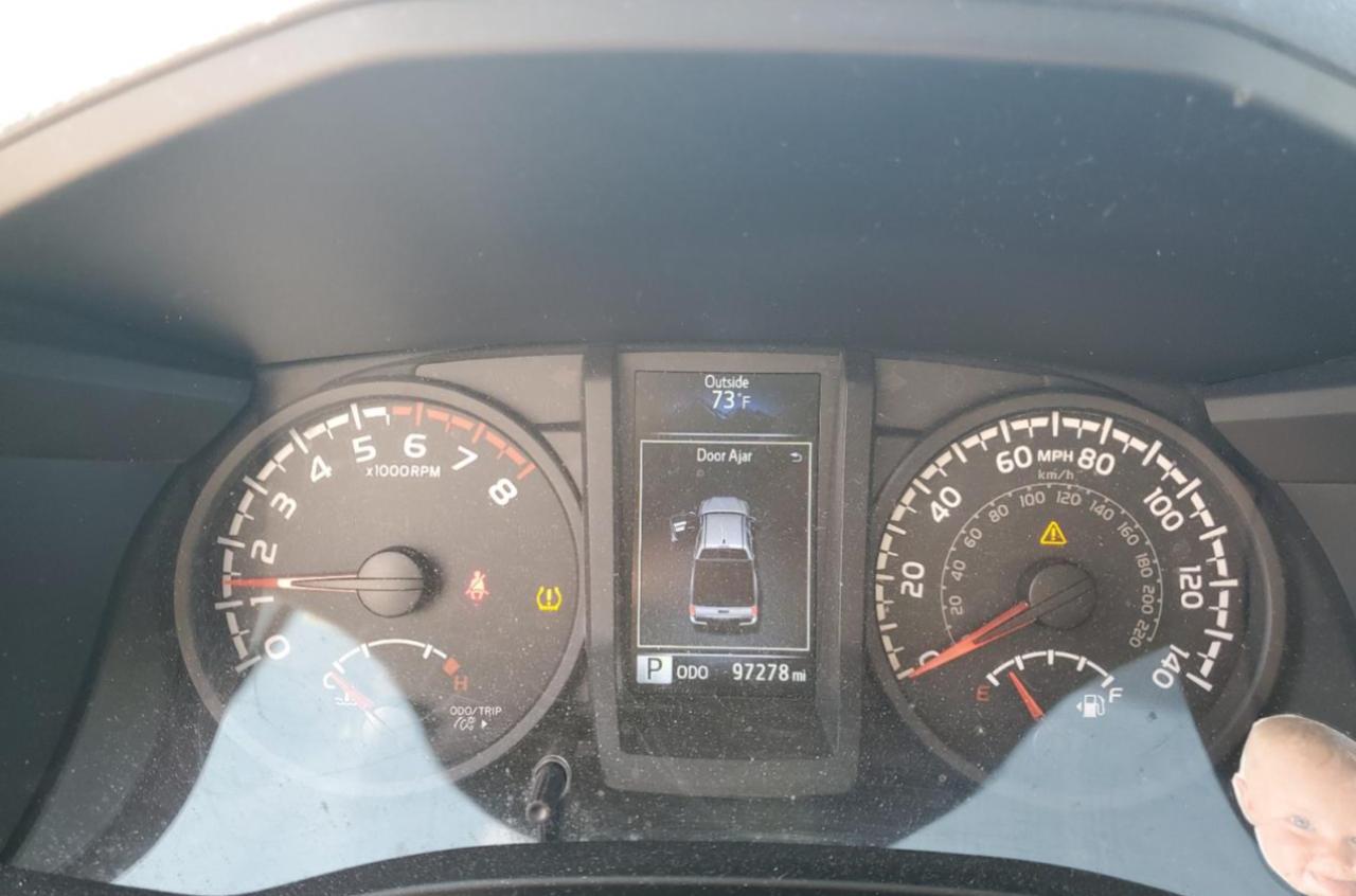 2018 Toyota Tacoma Double Cab VIN: 5TFAX5GN2JX121328 Lot: 84210455