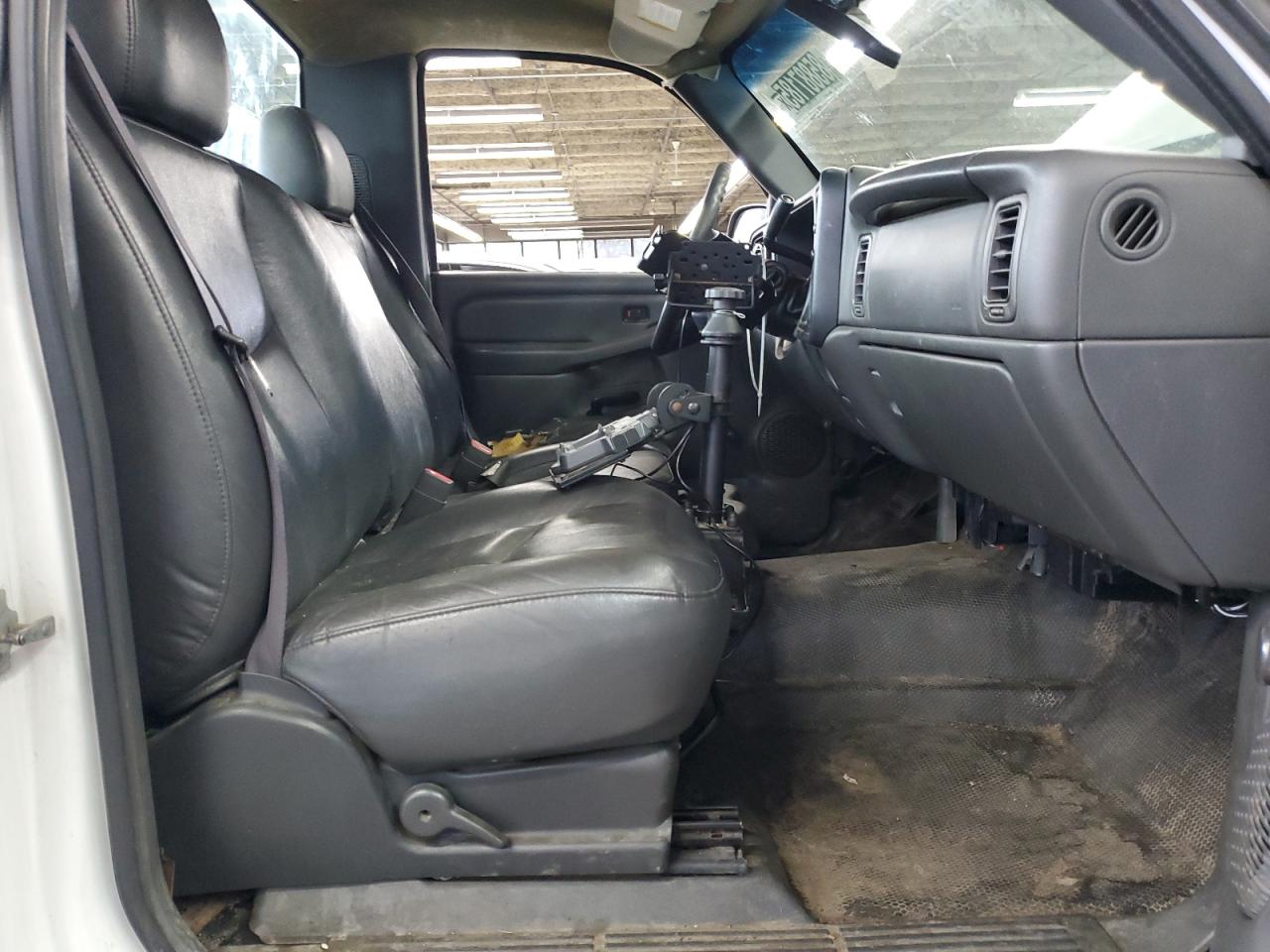 2005 Chevrolet Silverado C1500 VIN: 1GCEC14X95Z233615 Lot: 85887185