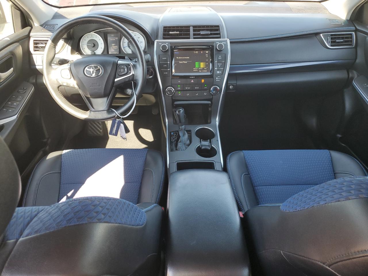 2016 Toyota Camry Le VIN: 4T1BF1FKXGU500445 Lot: 84520955