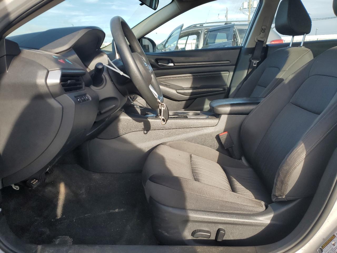 2020 Nissan Altima S VIN: 1N4BL4BV6LN312109 Lot: 81954395