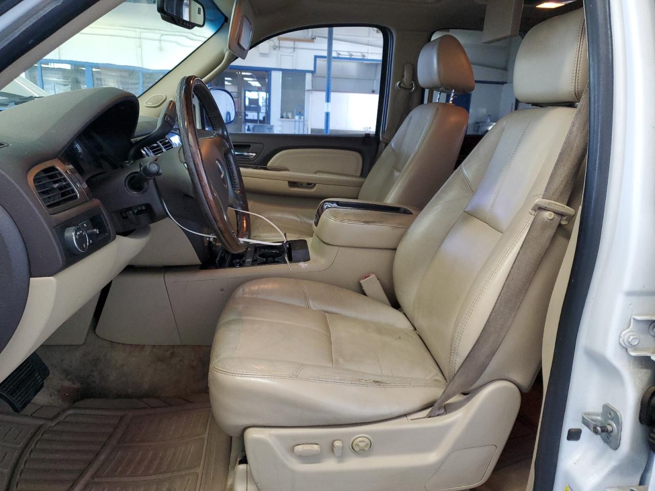 2007 GMC Yukon Denali VIN: 1GKFK63877J390404 Lot: 82645115