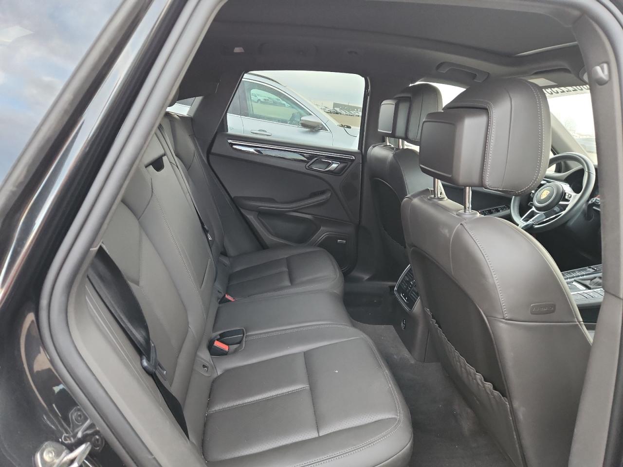 2021 Porsche Macan S VIN: WP1AB2A57MLB38769 Lot: 90022255