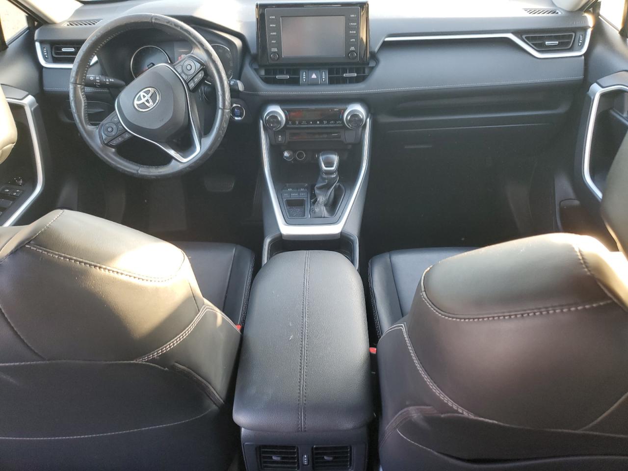 2019 Toyota Rav4 Xle Premium VIN: JTMC1RFV9KD006666 Lot: 84064645