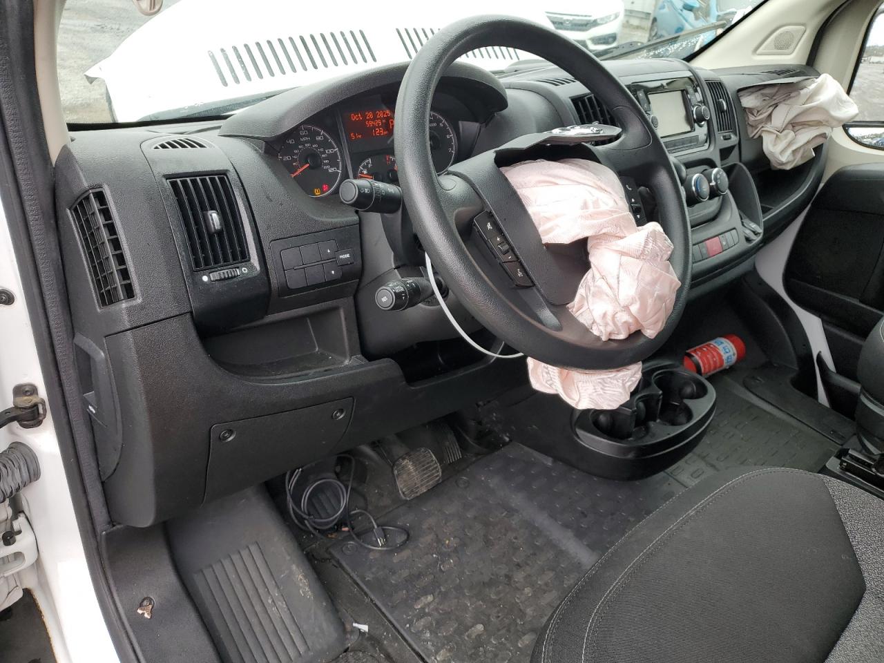 2019 Ram Promaster 1500 Utility / Service Van VIN: 3C6TRVAG1KE533195 Lot: 90275655