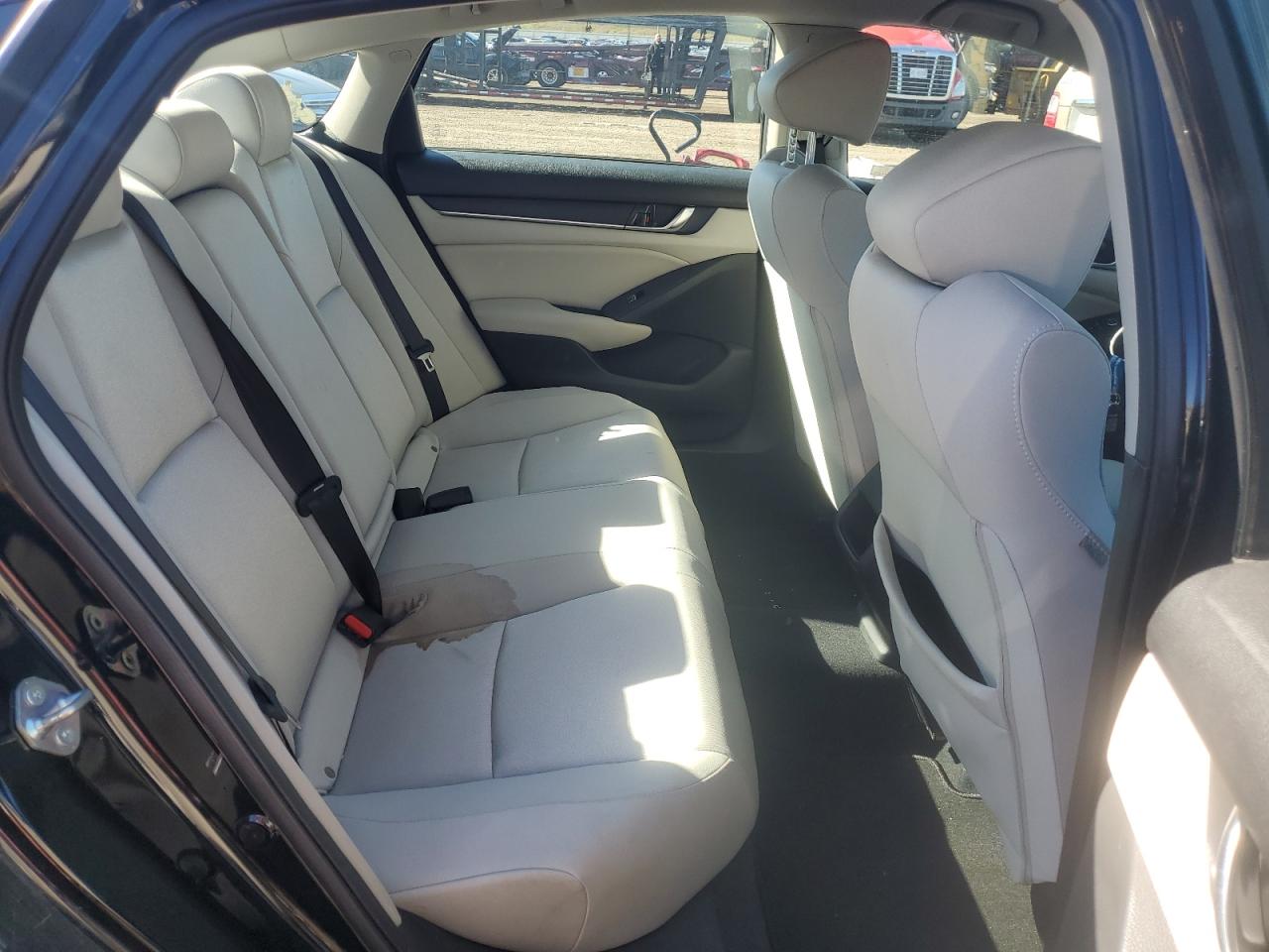 2018 Honda Accord Lx VIN: 1HGCV1F17JA239353 Lot: 82244015