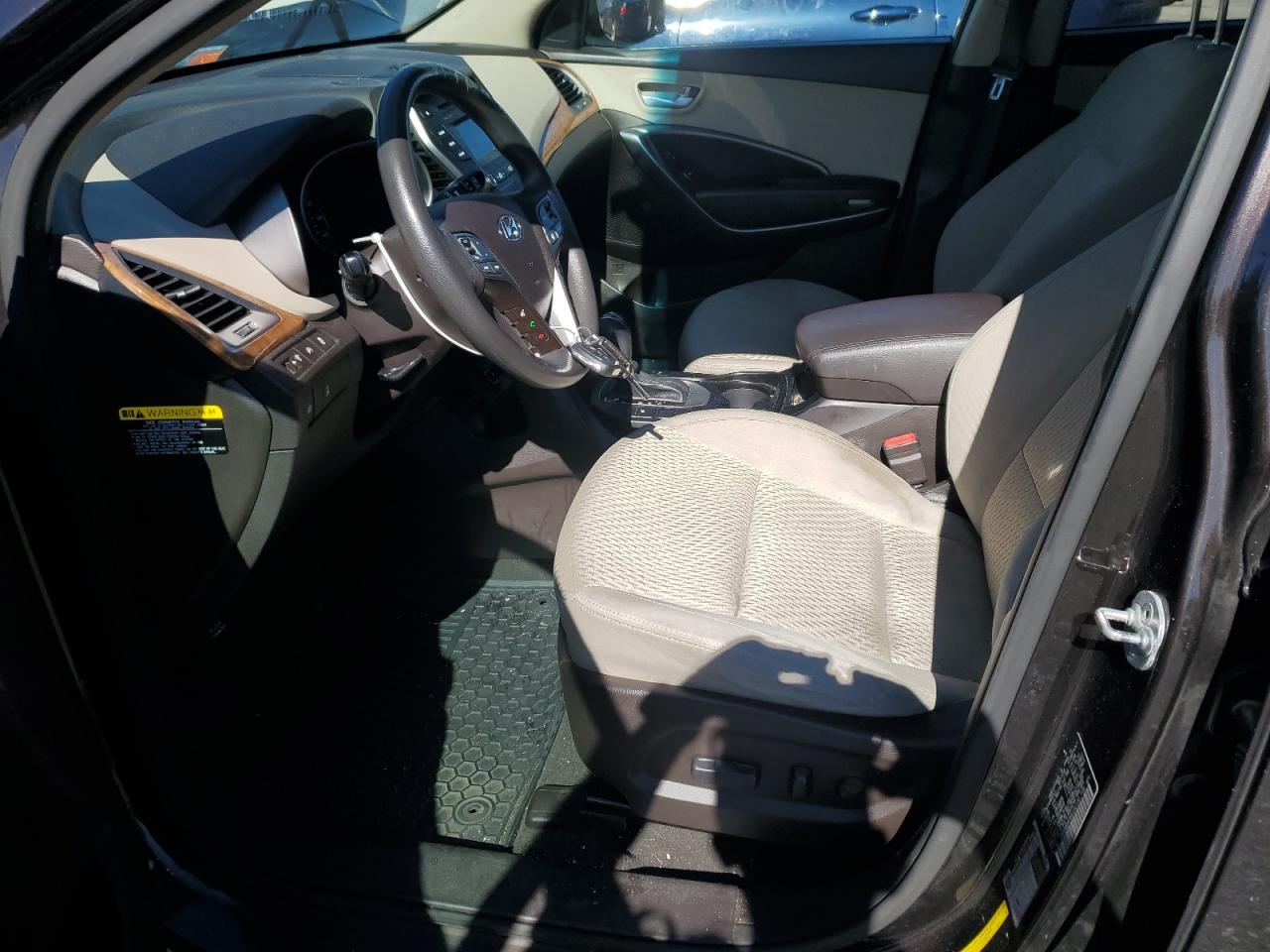 2016 Hyundai Santa Fe Se VIN: KM8SMDHF9GU152130 Lot: 82317695