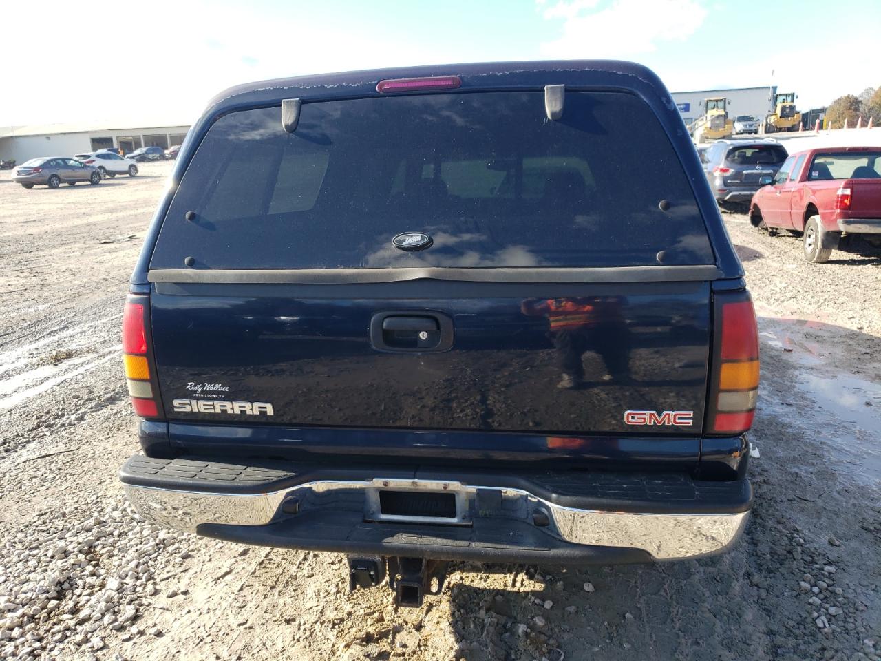 2005 GMC New Sierra VIN: 2GTEC13T51117445 Lot: 90513055