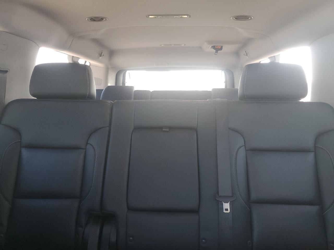 2018 Chevrolet Suburban C1500 Lt VIN: 1GNSCHKC2JR349932 Lot: 82451525