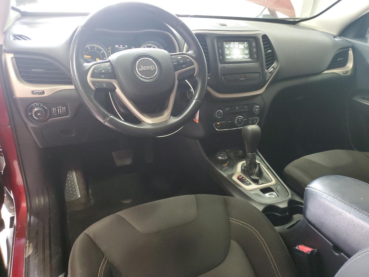 2015 Jeep Cherokee Latitude VIN: 1C4PJMCB5FW734803 Lot: 85136535