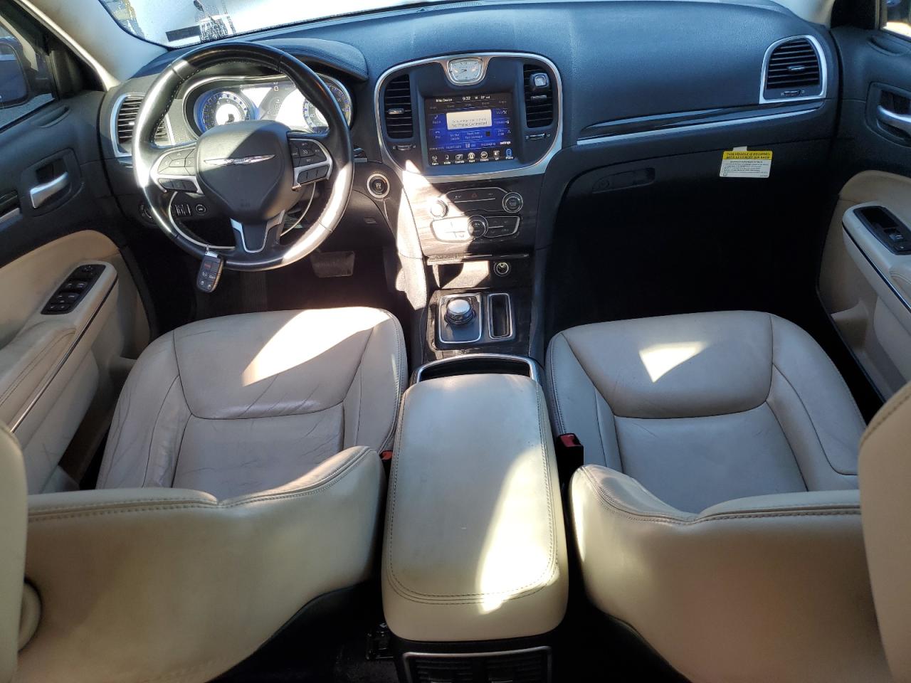 2015 Chrysler 300 Limited VIN: 2C3CCARG4FH736538 Lot: 84786135