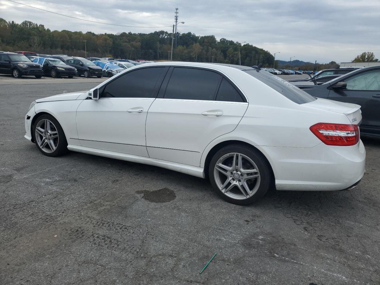 2013 Mercedes-Benz E 350 4Matic white sedan gas WDDHF8JB0DA709291 photo #3