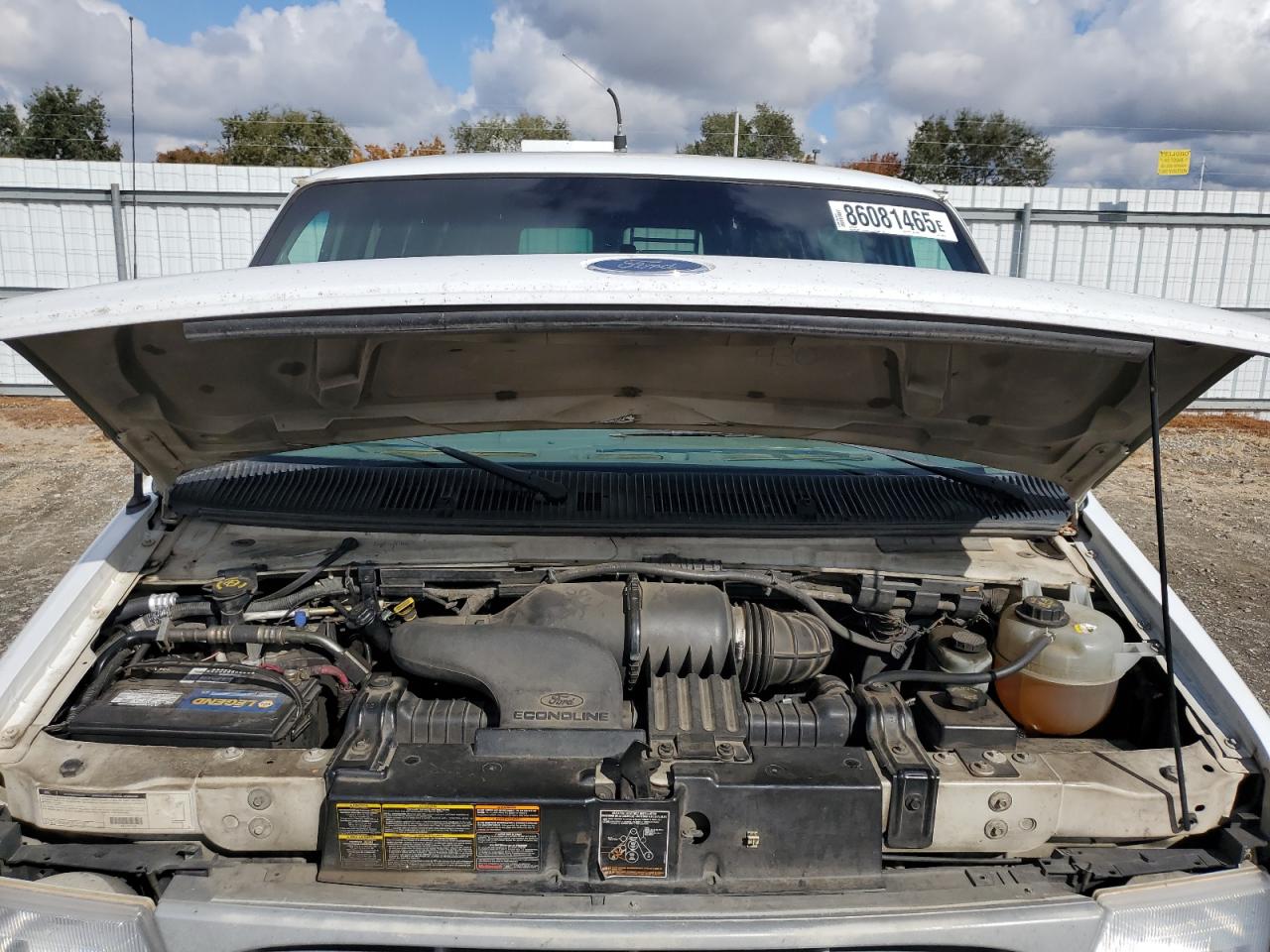 2001 Ford Econoline E350 Super Duty Wagon VIN: 1FBSS31S91HA29444 Lot: 86081465