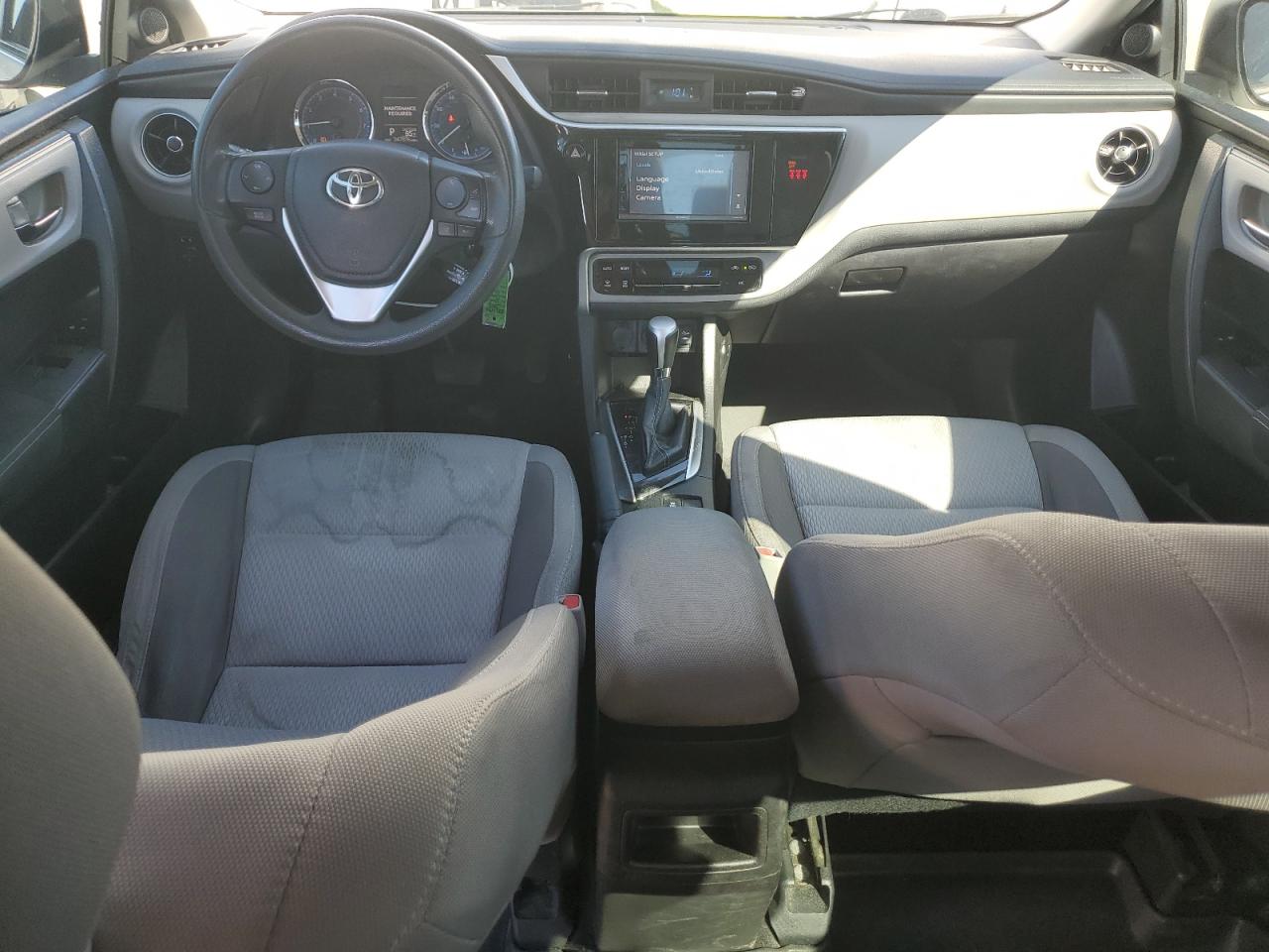 2018 Toyota Corolla L VIN: 5YFBURHE4JP765480 Lot: 86335585