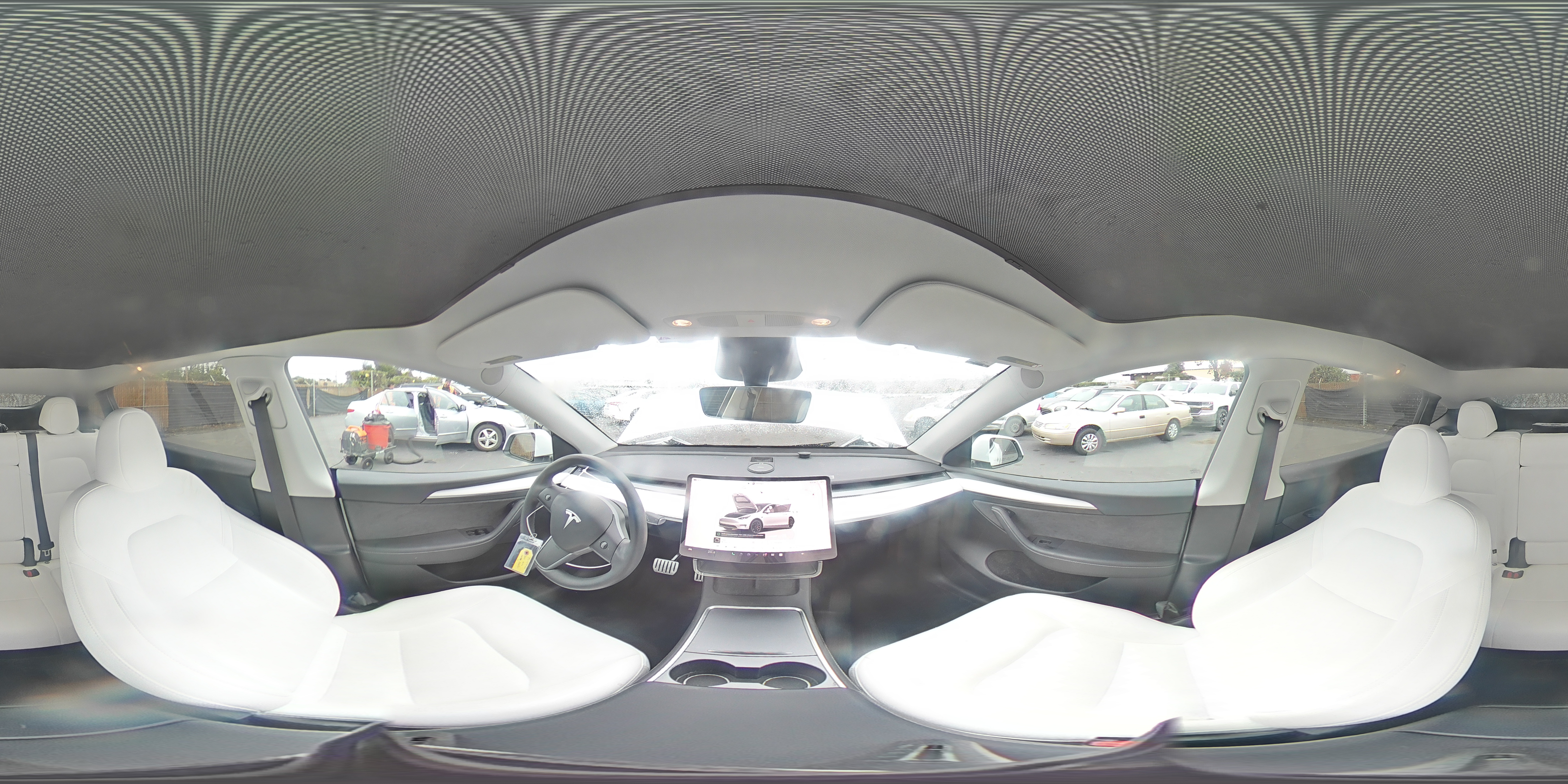 2025 Tesla Model Y VIN: 7SAYGDEF0SF305850 Lot: 85934125