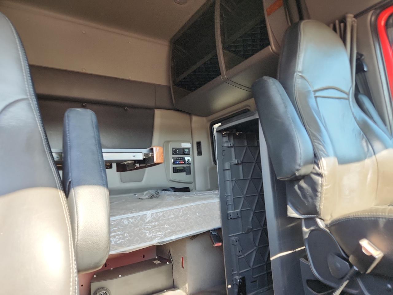 2020 International Lt625 VIN: 3HSDZAPRXLN601484 Lot: 81053575