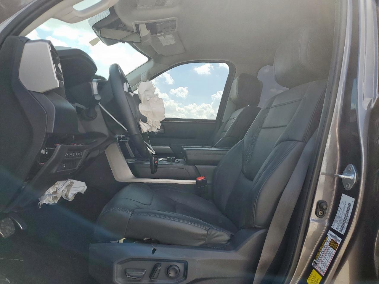 2022 Toyota Tundra Crewmax Sr VIN: 5TFLA5AB4NX013887 Lot: 84706575