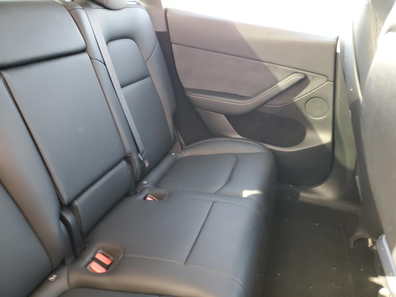 2023 Tesla Model Y VIN: 7SAYGDEEXPA083734 Lot: 82192275