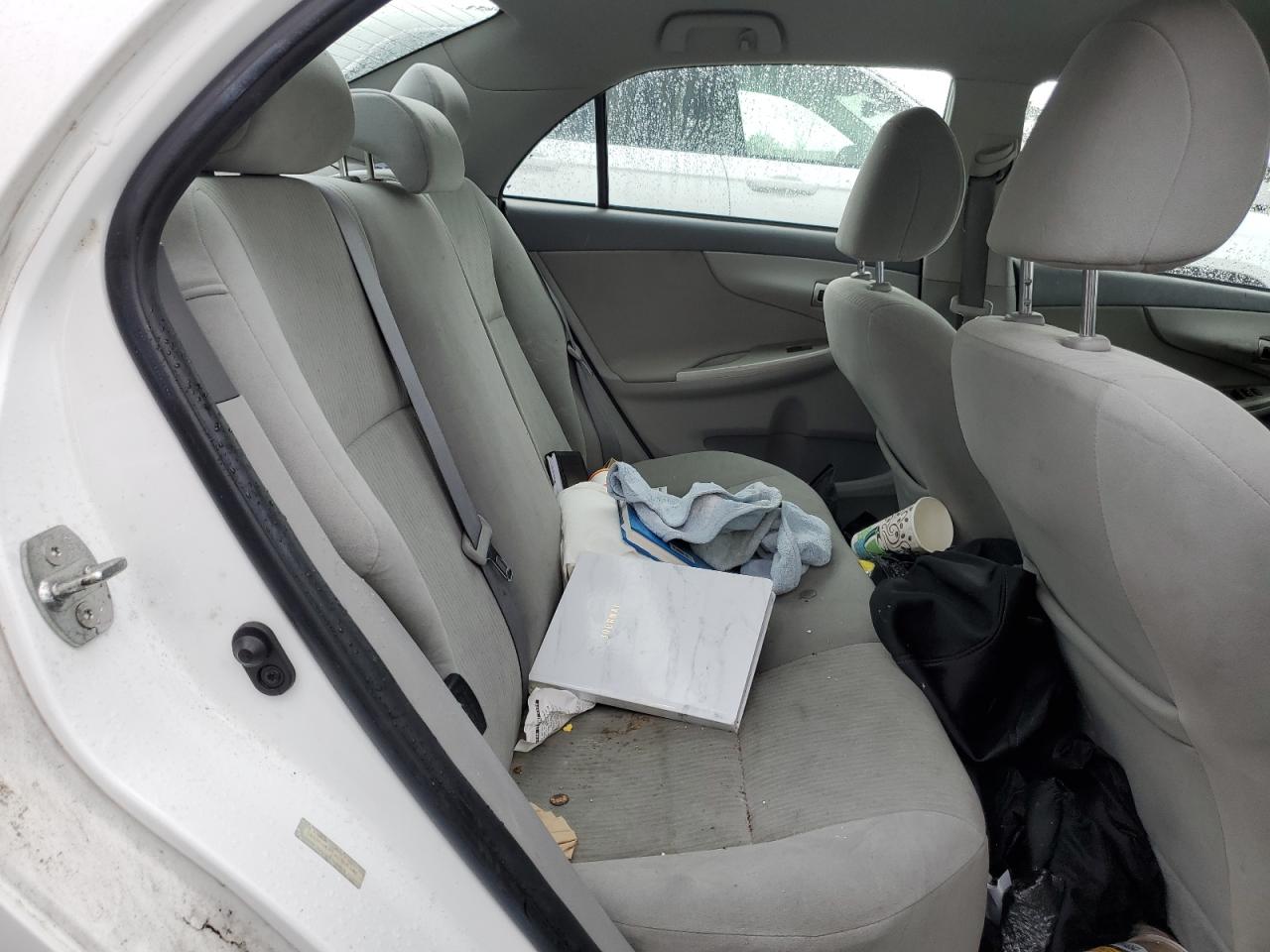 2010 Toyota Corolla Base VIN: 1NXBU4EE5AZ165346 Lot: 85854105