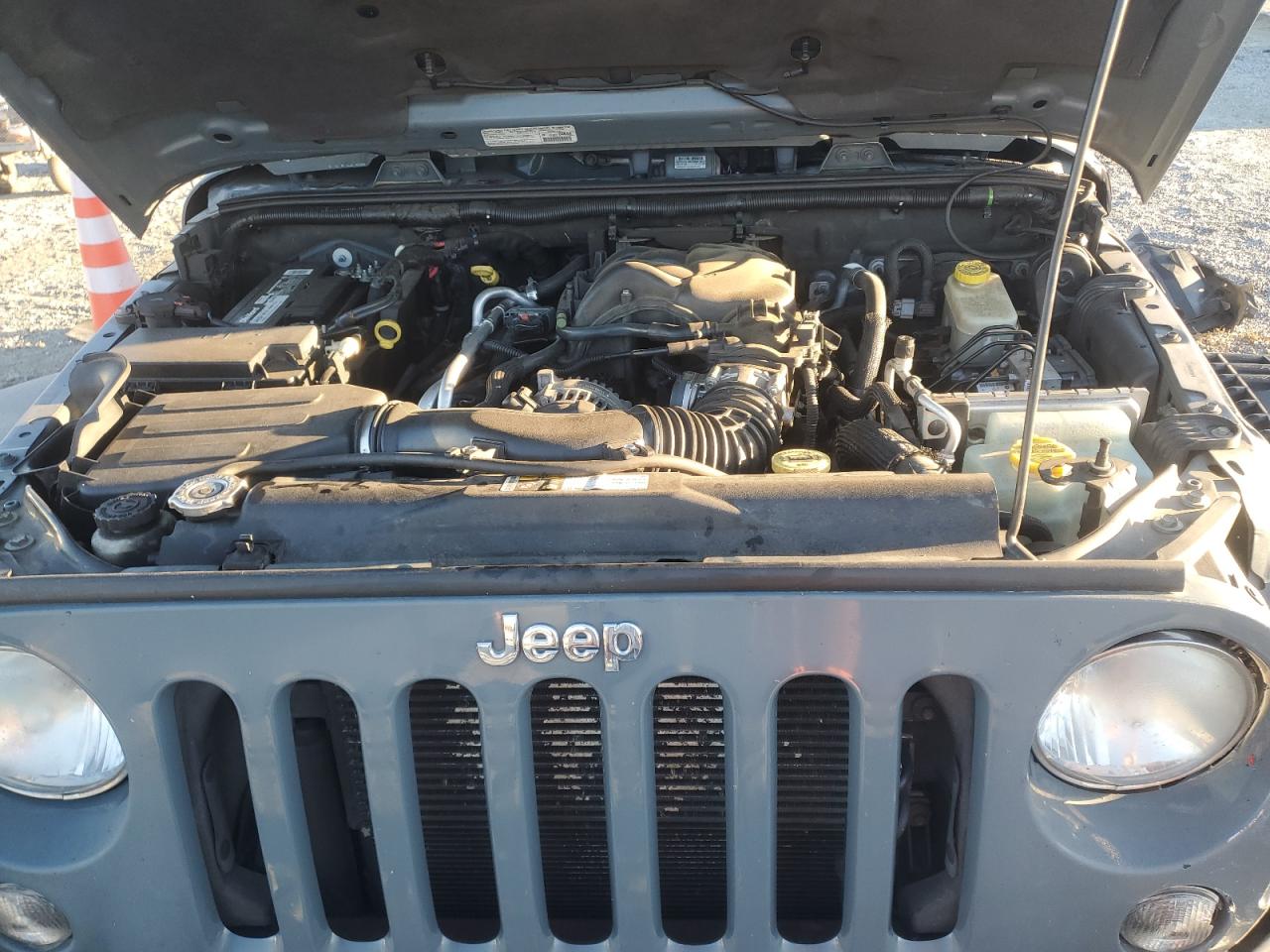 2014 Jeep Wrangler Unlimited Rubicon VIN: 1C4BJWFG8EL240819 Lot: 82582105