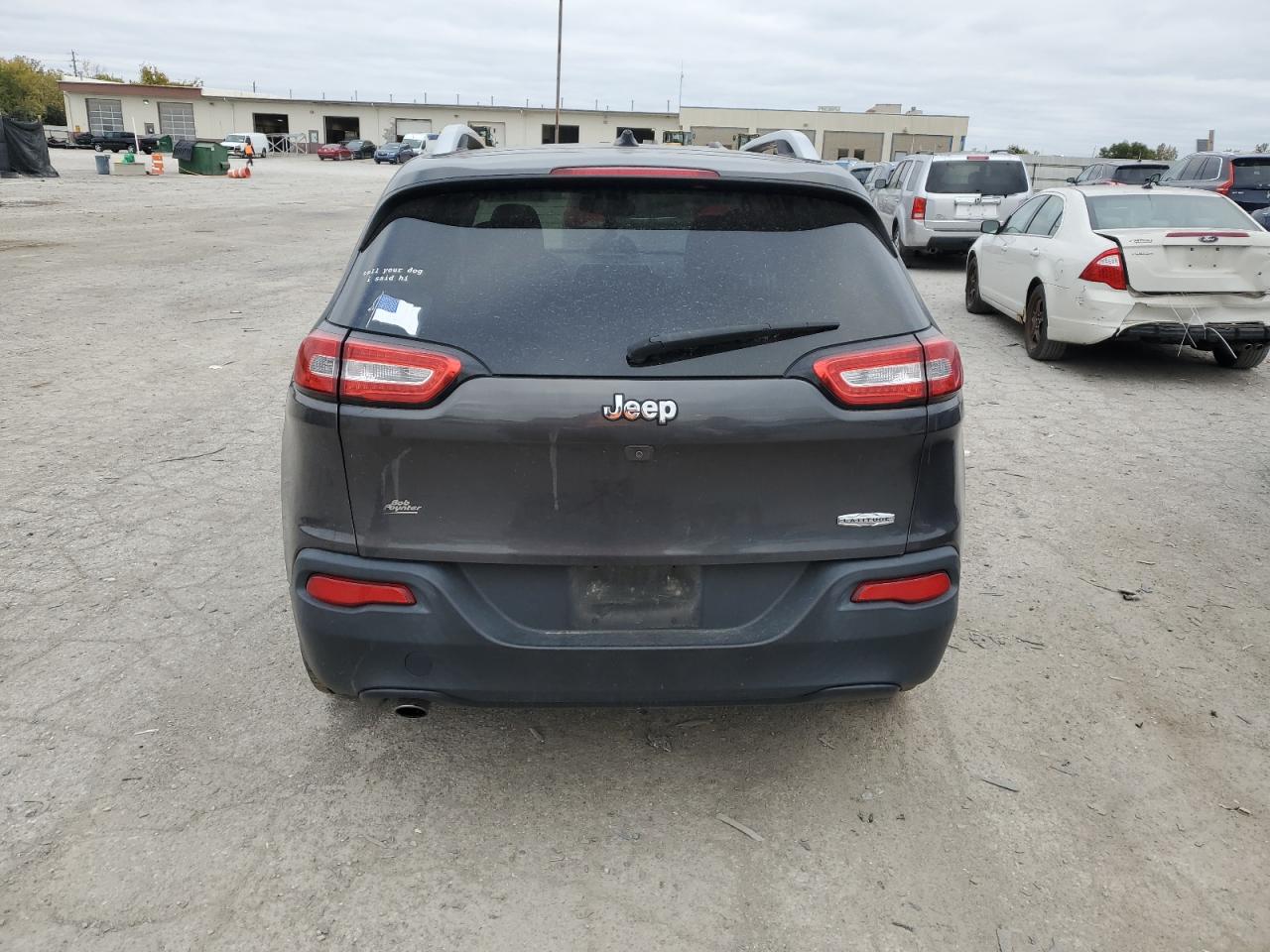 2015 Jeep Cherokee Latitude VIN: 1C4PJLCB4FW683160 Lot: 89504585