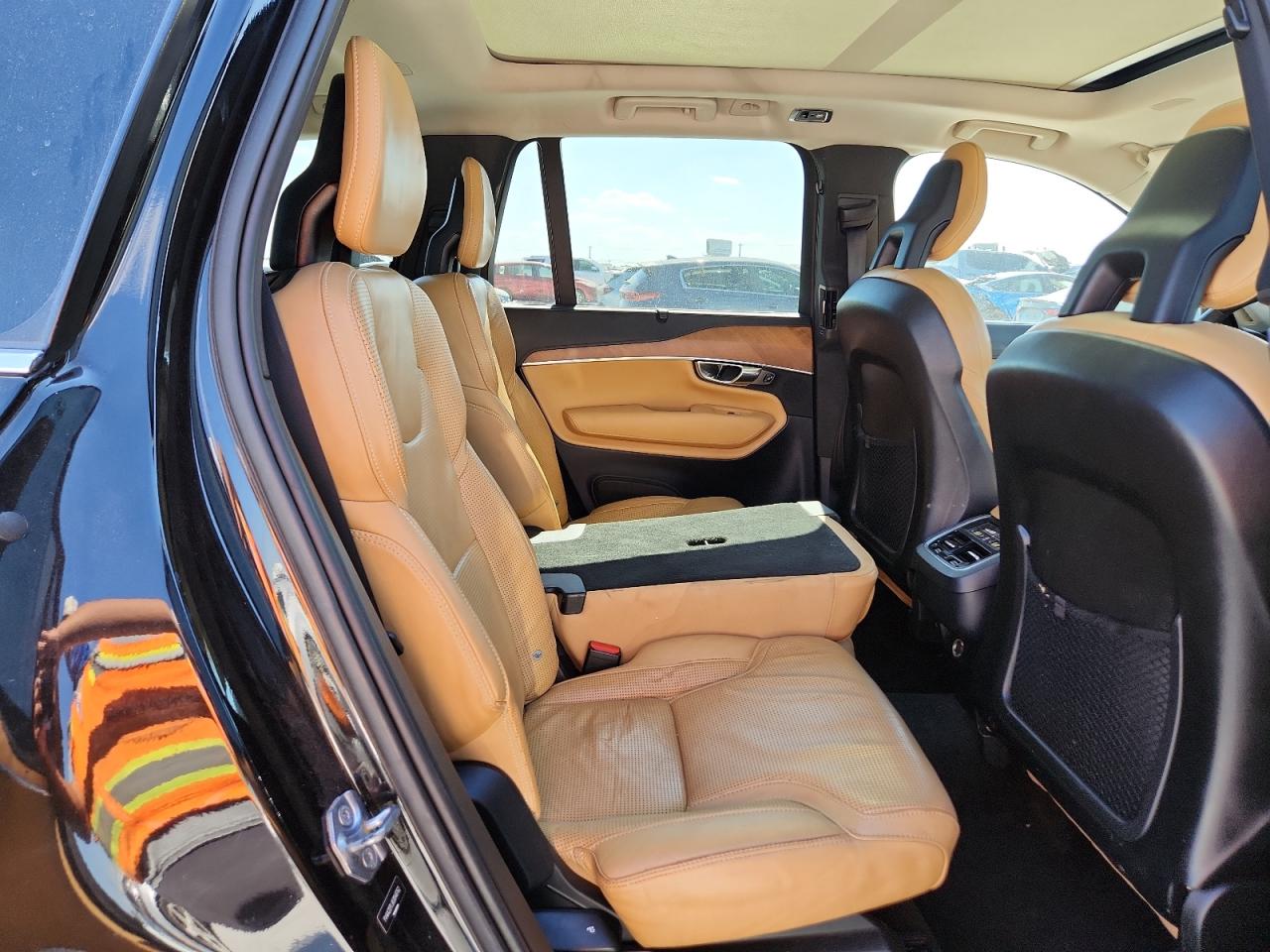 2016 Volvo Xc90 T6 VIN: YV4A22PL8G1048762 Lot: 82496225