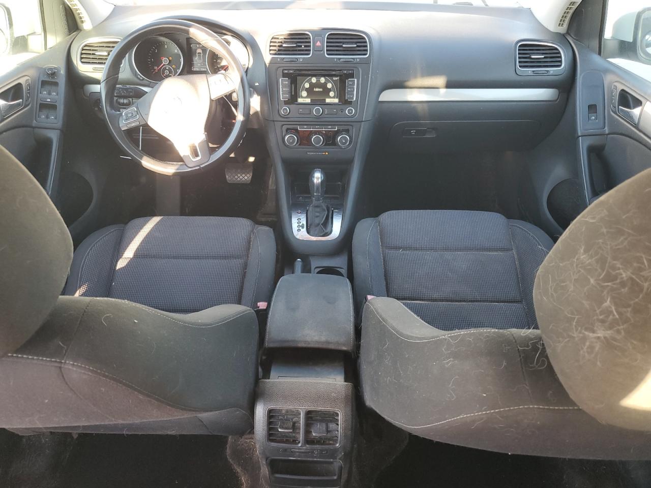 2013 Volkswagen Golf VIN: WVWDM7AJ8DW135929 Lot: 86172395