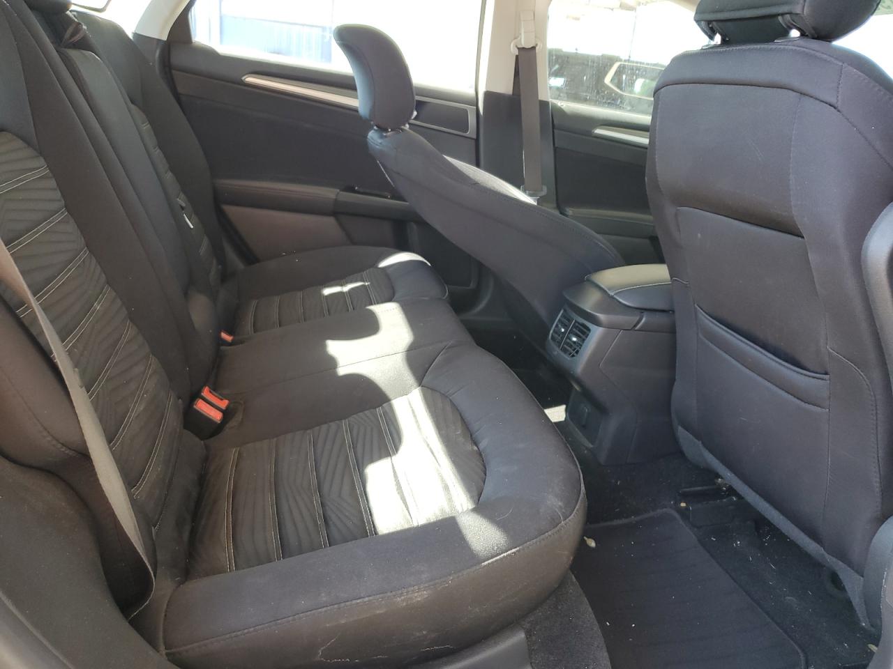2016 Ford Fusion Se VIN: 3FA6P0H7XGR363915 Lot: 82190865