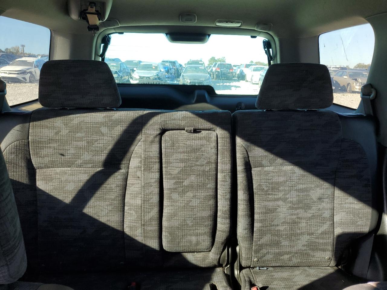 2003 Honda Cr-V Lx VIN: JHLRD68483C000887 Lot: 81702255