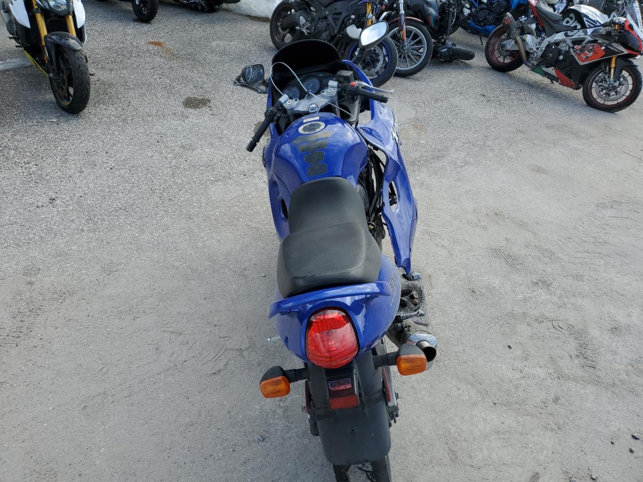 1998 Suzuki Gsx600 F VIN: JS1GN79A1W2102628 Lot: 84973035