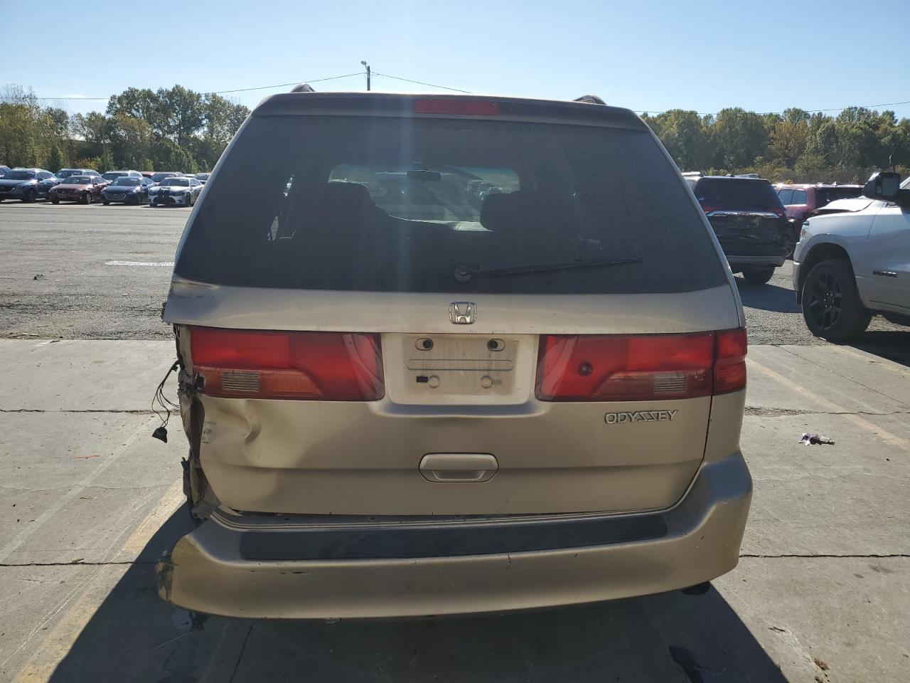 2000 Honda Odyssey Ex VIN: 2HKRL1866YH588353 Lot: 89511375