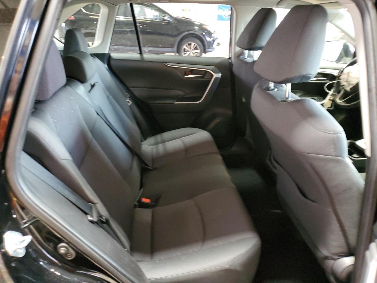 2021 Toyota Rav4 Xle VIN: JTMP1RFV0MD076318 Lot: 86268495