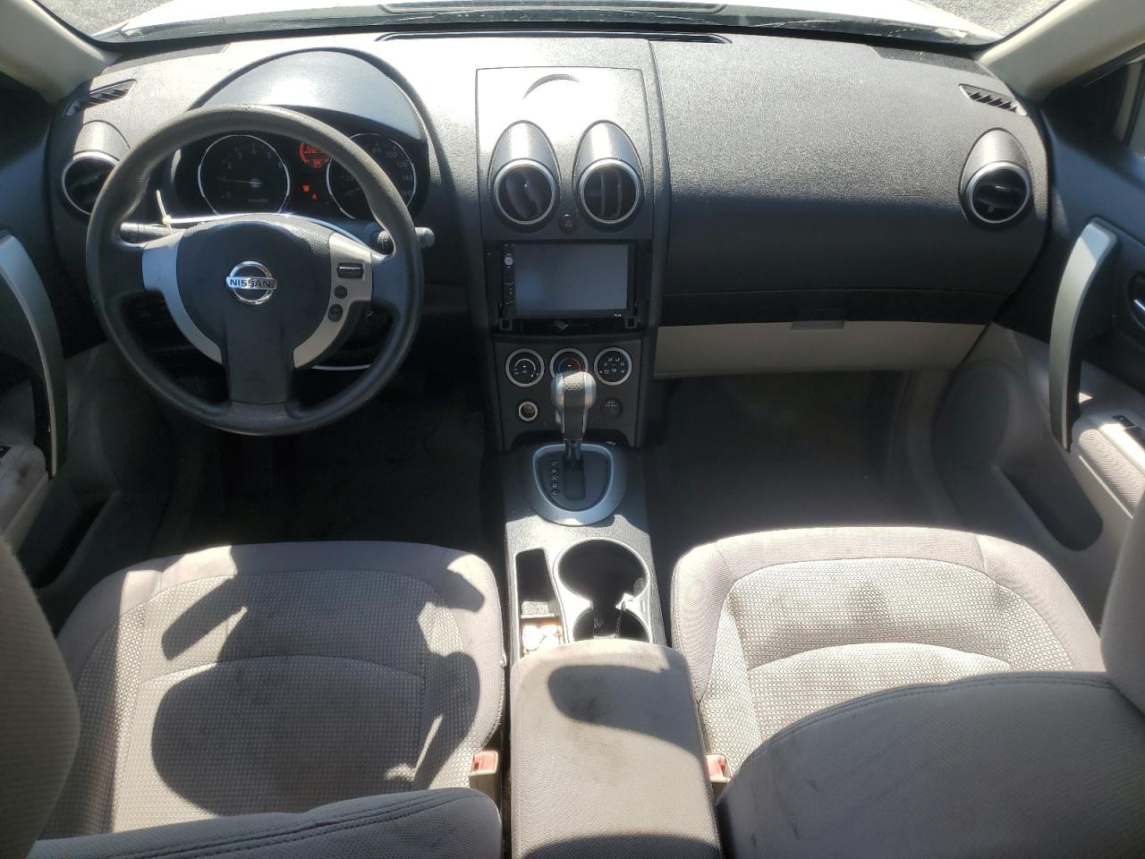 2010 Nissan Rogue S VIN: JN8AS5MV6AW137979 Lot: 85841765