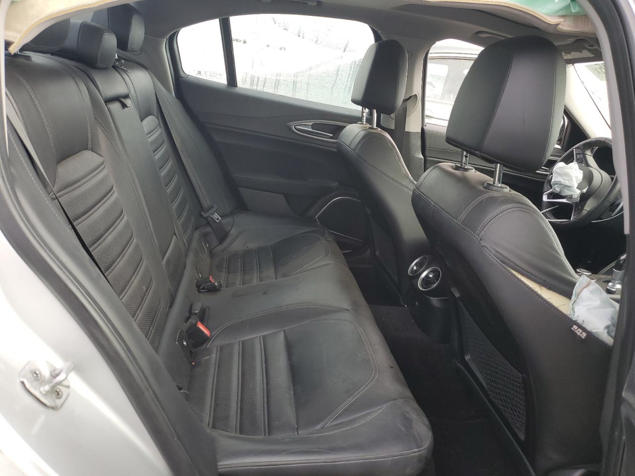 2018 Alfa Romeo Giulia Ti Q4 VIN: ZARFAEEN5J7572852 Lot: 90059995