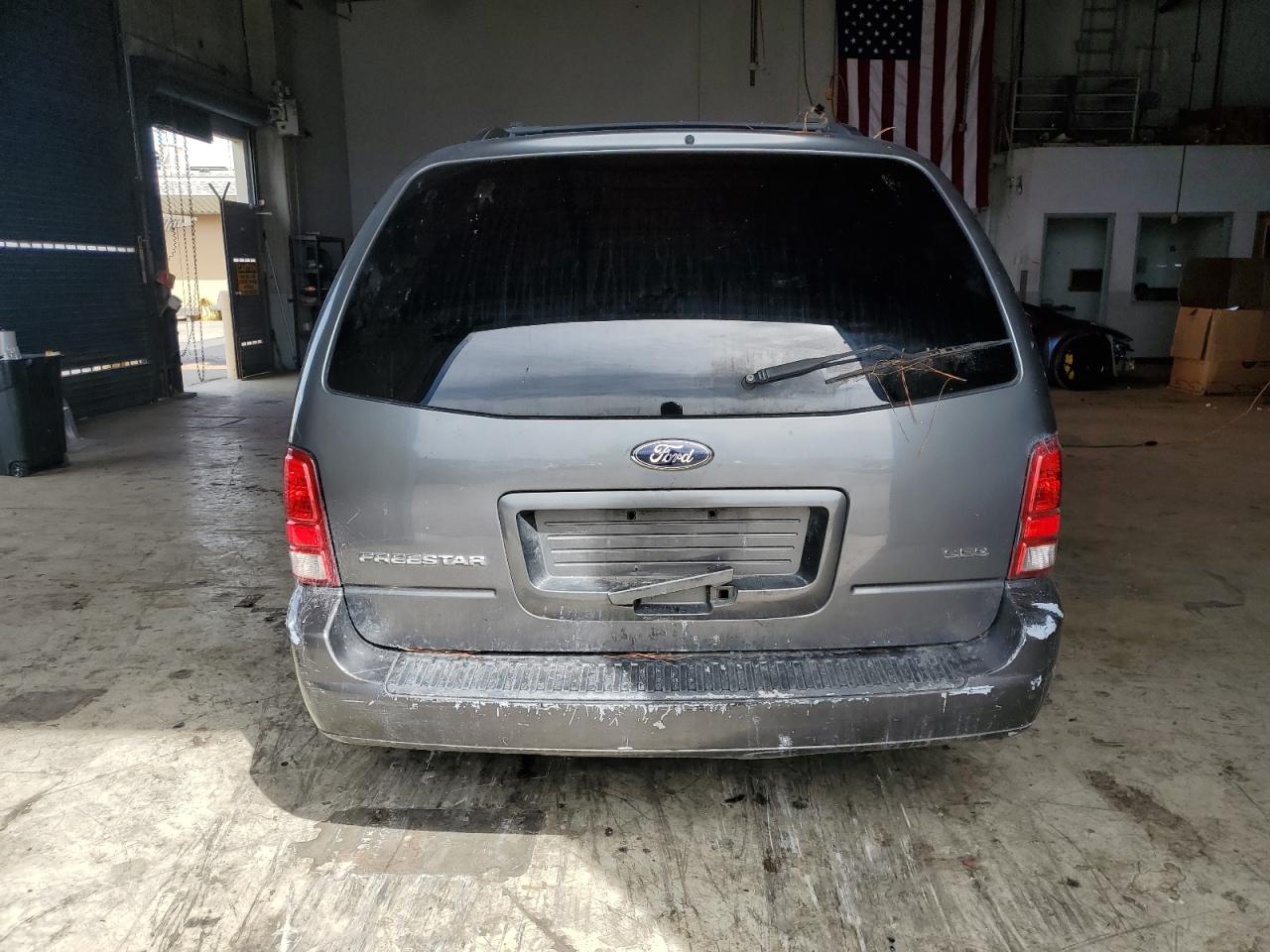 2004 Ford Freestar Ses VIN: 2FMDA57634BB13186 Lot: 81948915