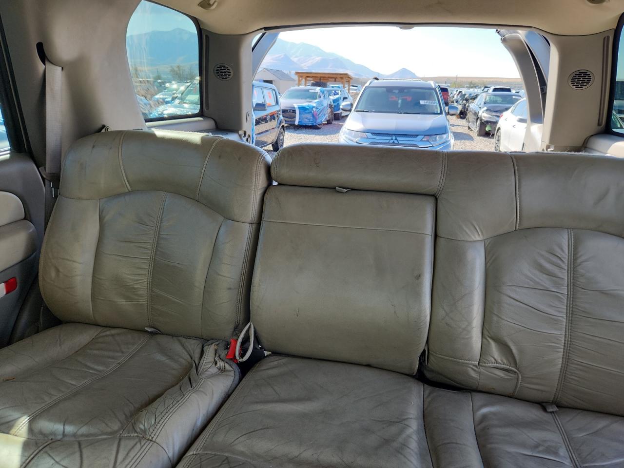 2000 Chevrolet Tahoe K1500 VIN: 1GNEK13TXYJ176031 Lot: 84451625