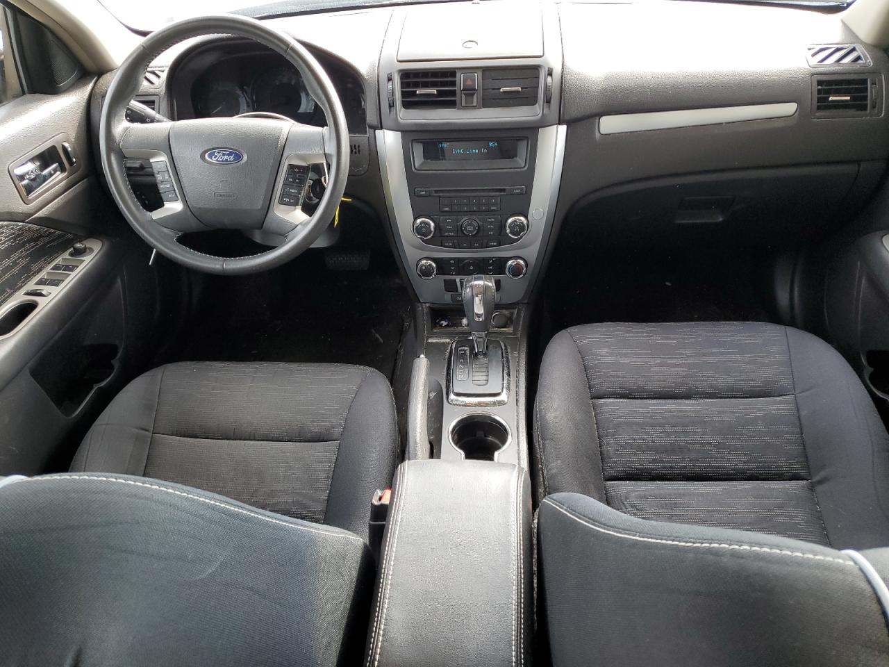 2011 Ford Fusion Se VIN: 3FAHP0HA3BR137261 Lot: 82616355