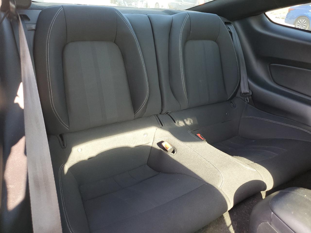 2018 Ford Mustang VIN: 1FA6P8TH7J5126811 Lot: 84983435