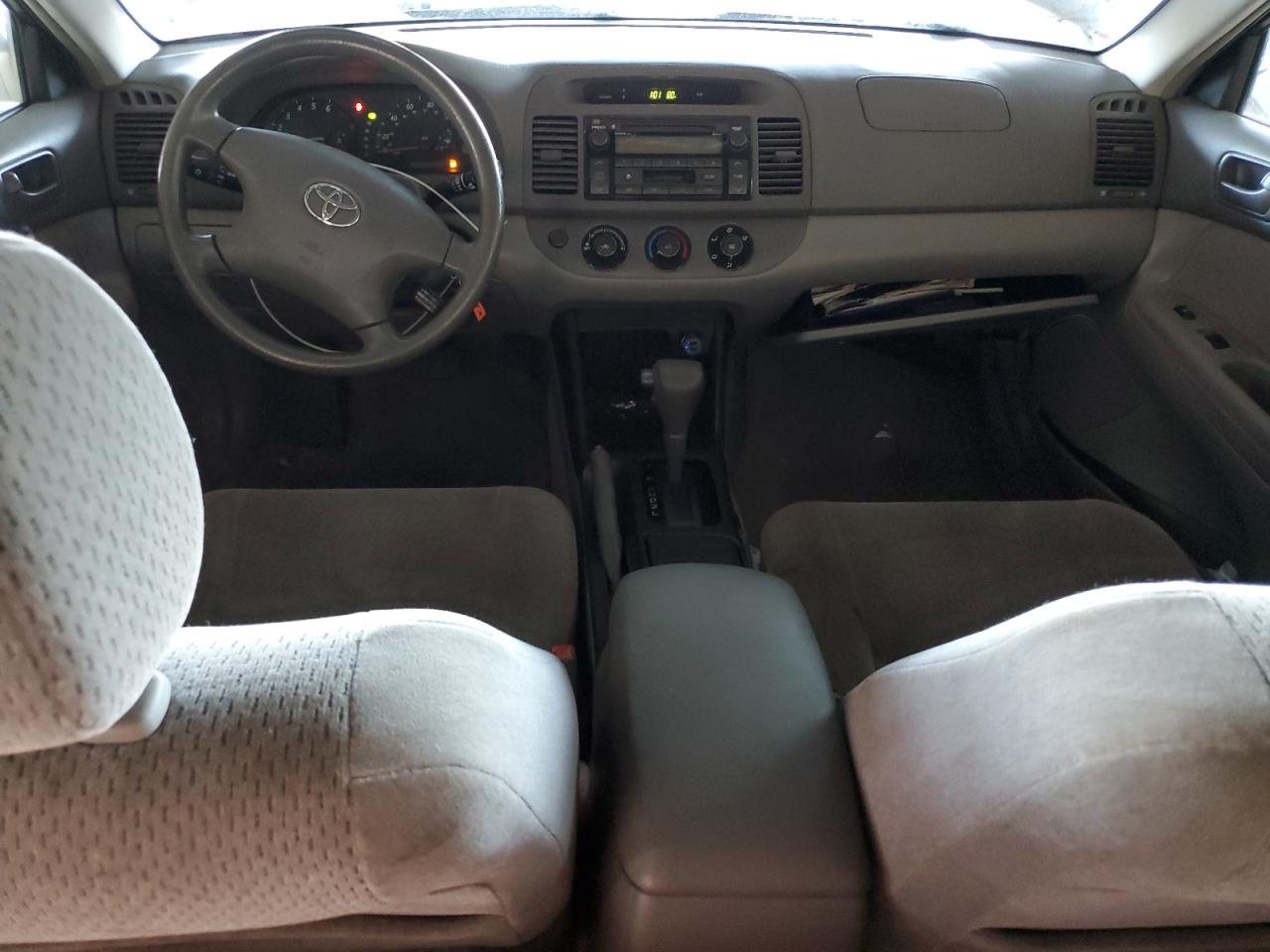 2003 Toyota Camry Le VIN: JTDBE32K330184641 Lot: 86717825