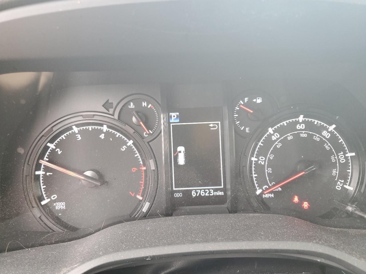 2020 Toyota 4Runner Sr5/Sr5 Premium VIN: JTEBU5JR0L5776896 Lot: 82242235