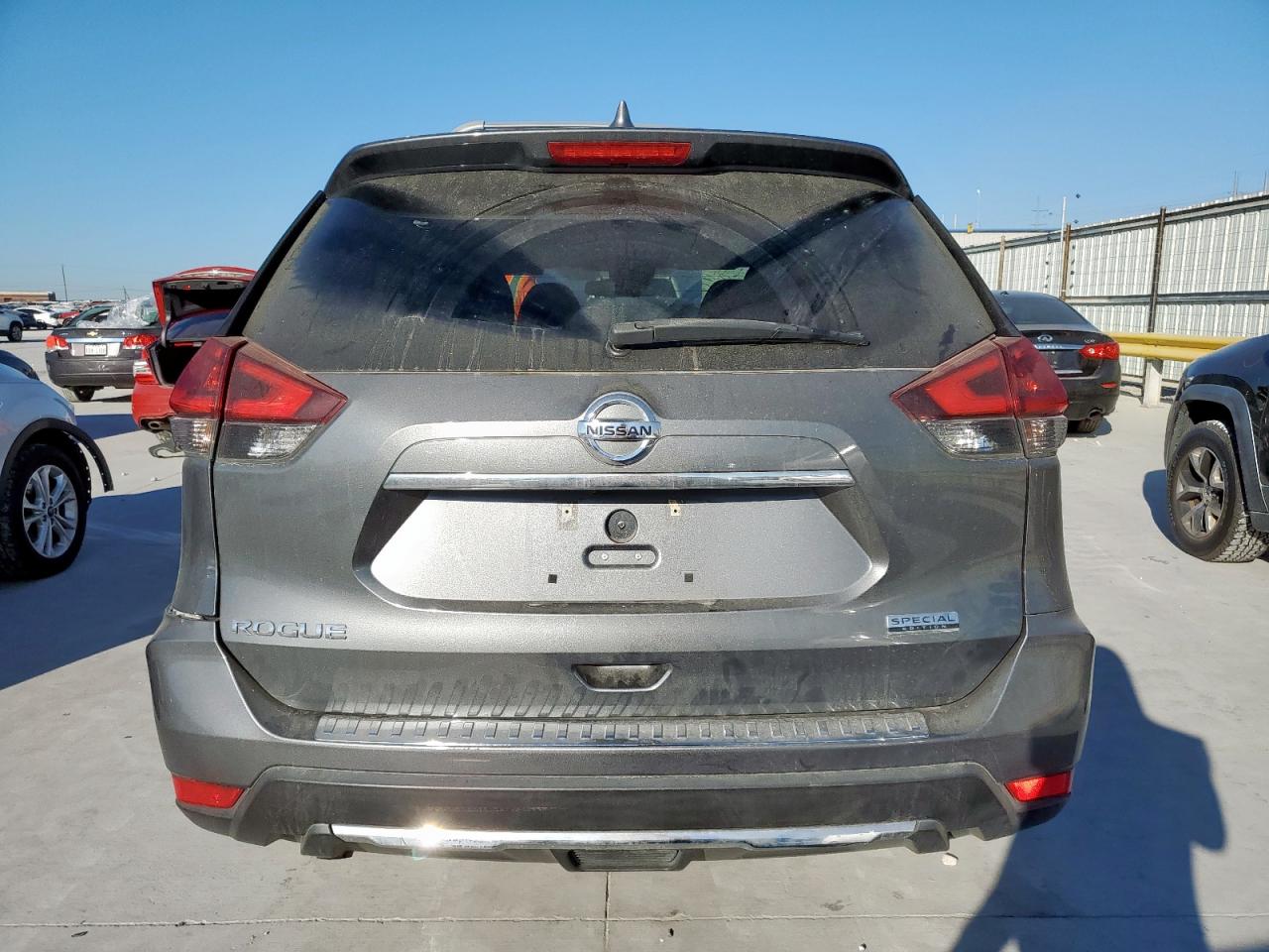 2019 Nissan Rogue S VIN: 5N1AT2MT4KC841571 Lot: 86264885