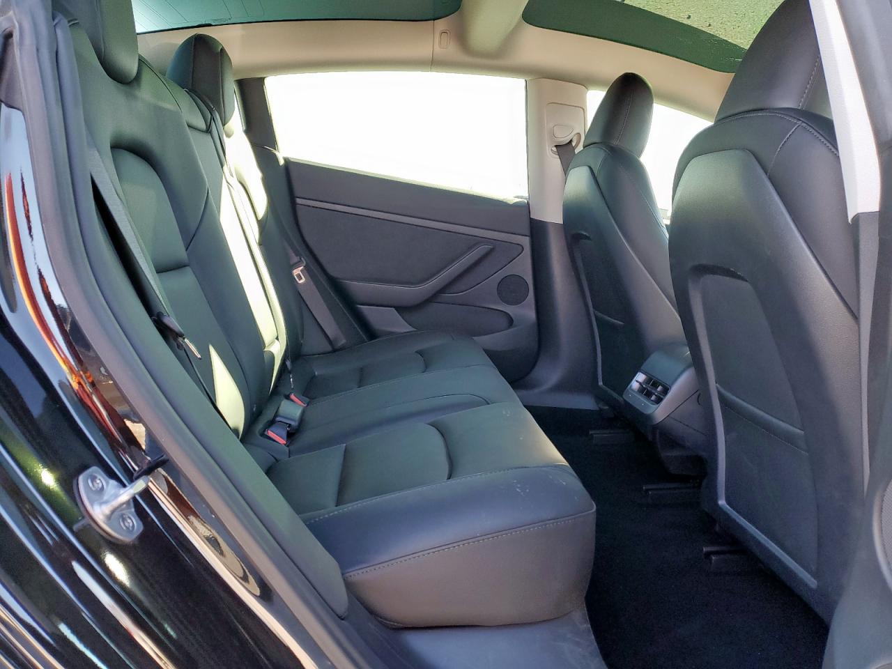 2023 Tesla Model 3 VIN: 5YJ3E1EC2PF692085 Lot: 90569285