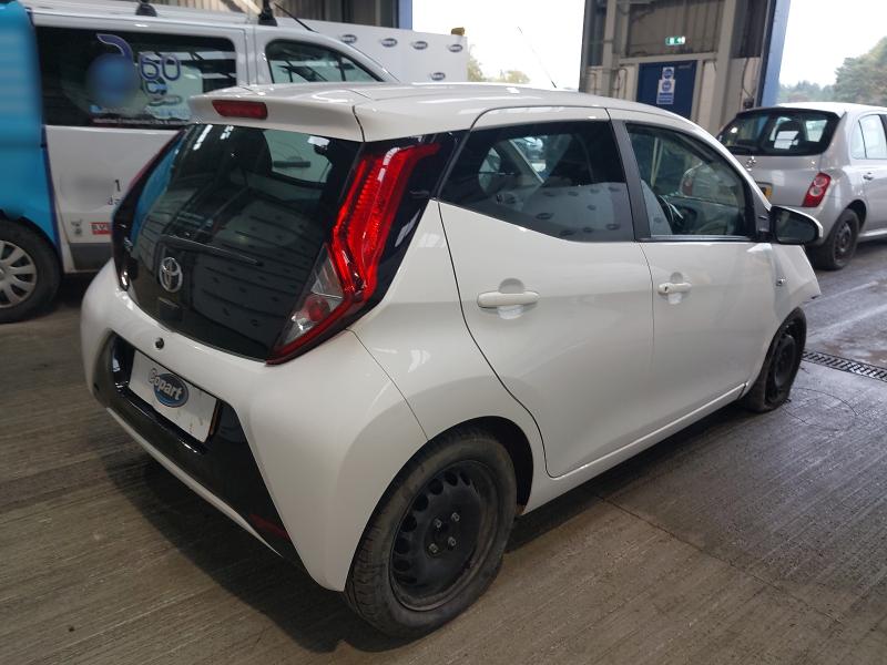2021 TOYOTA AYGO X-PLAY TSS VVT-I 